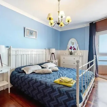 Luxurious In + Sea View 아파트 Radazul